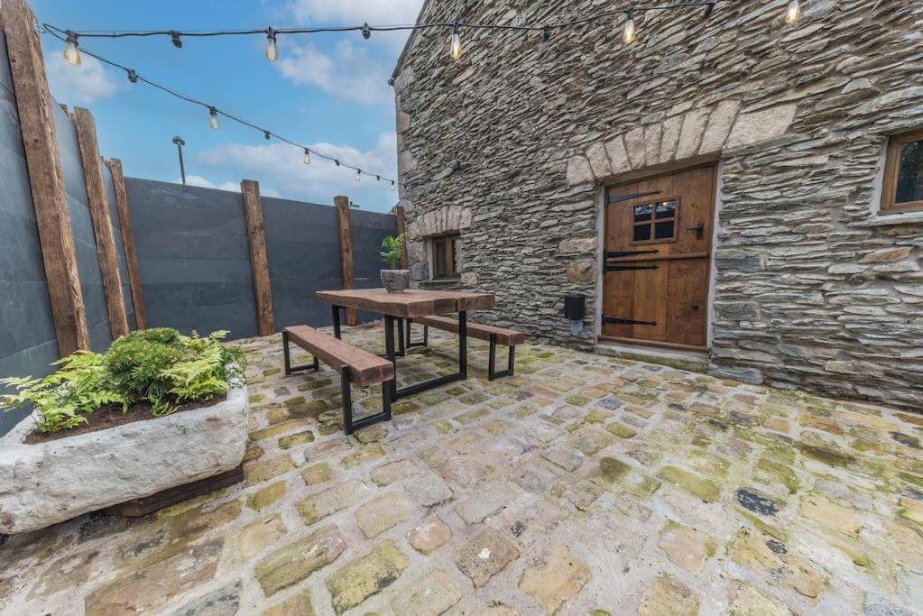Quirky Retreats - The Barn Villa *