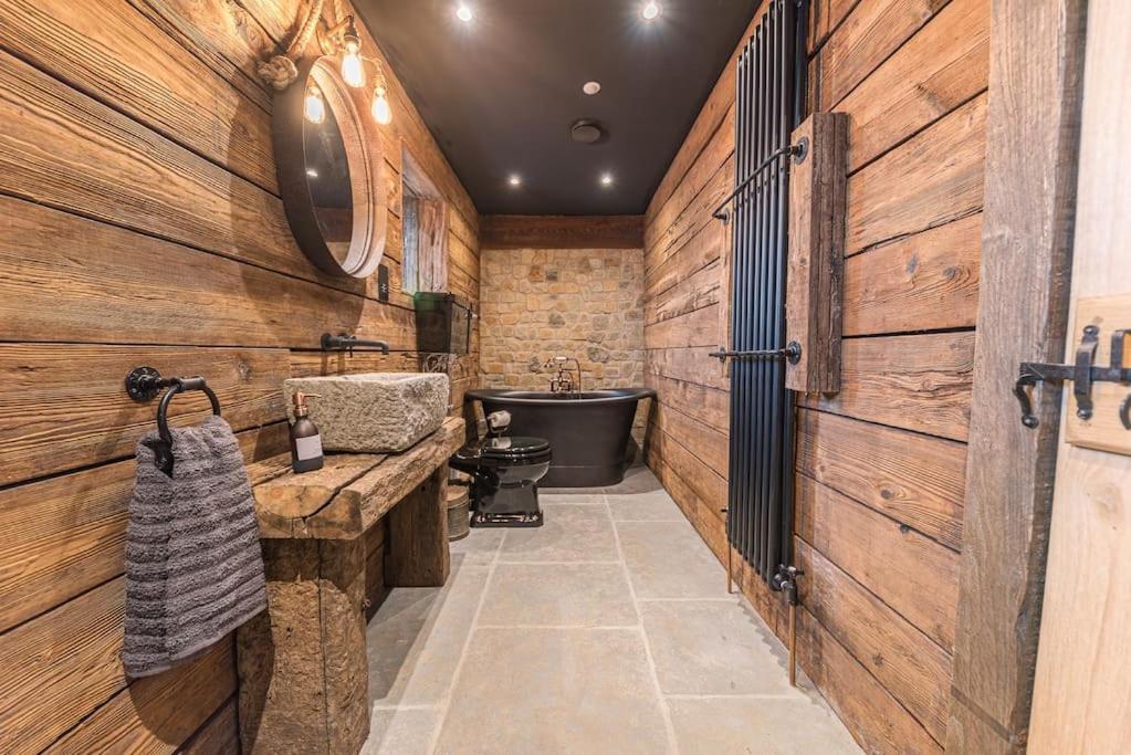 Quirky Retreats - The Barn Villa